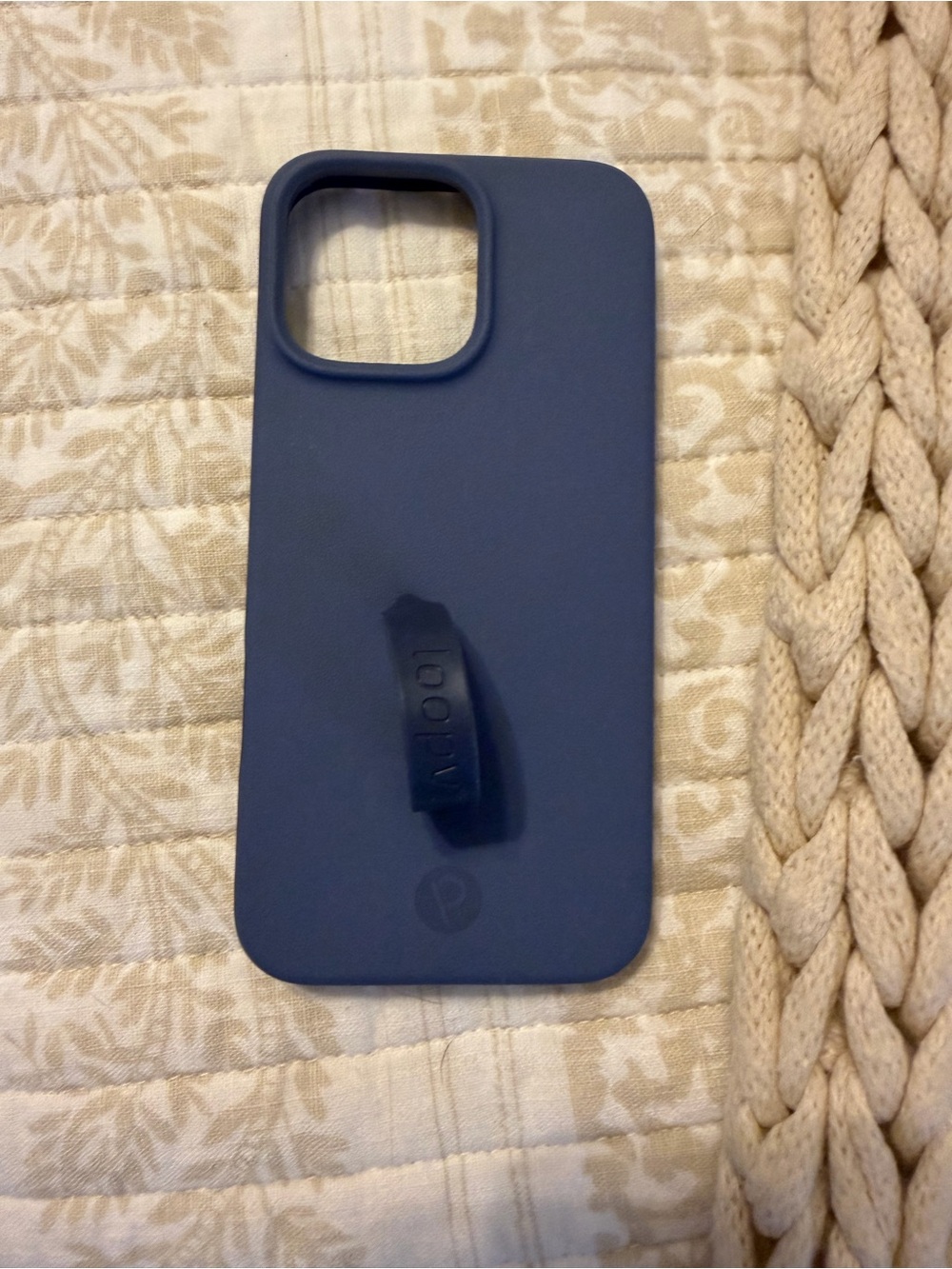 Loopy iPhone 16 pro max blue leather feel